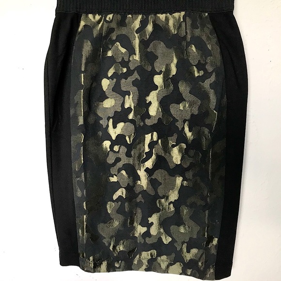 NWT! Philosophy Black & Green Camouflage Print Shimmer Stretch Pencil Skirt, 4 - Picture 4 of 11
